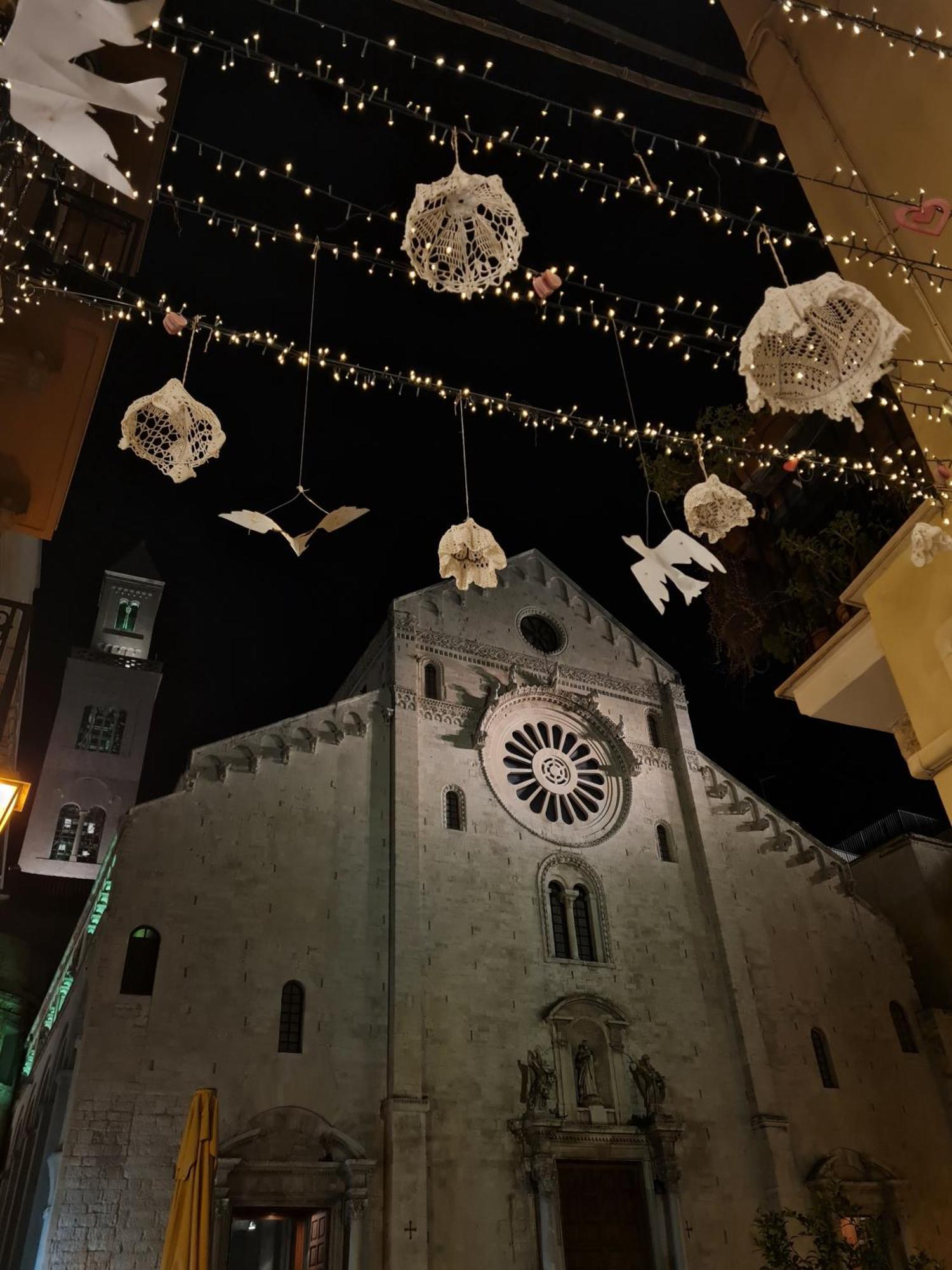 Casa Chloe - Vicino Al Porto E Basilica San Nicola Apartment Bari Bagian luar foto